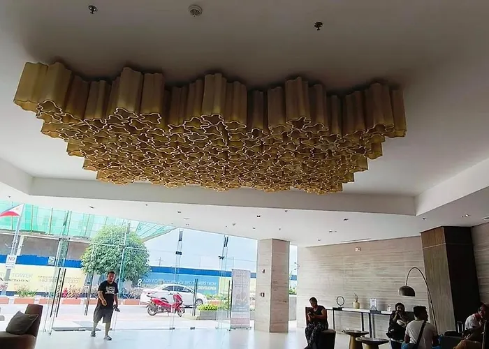 Mactan Newtown Lägenhetshotell *