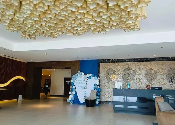 Mactan Newtown Lägenhetshotell